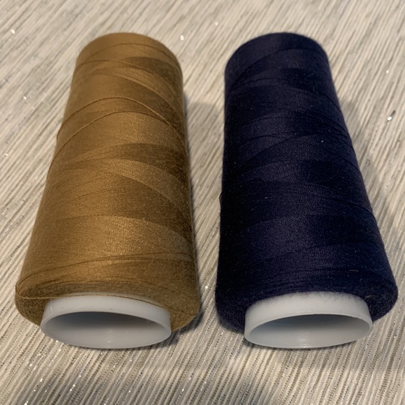 NEW 🧵 Big Bundle of 12 Treads for Overlock Sewing machine - Picture 13 of 14